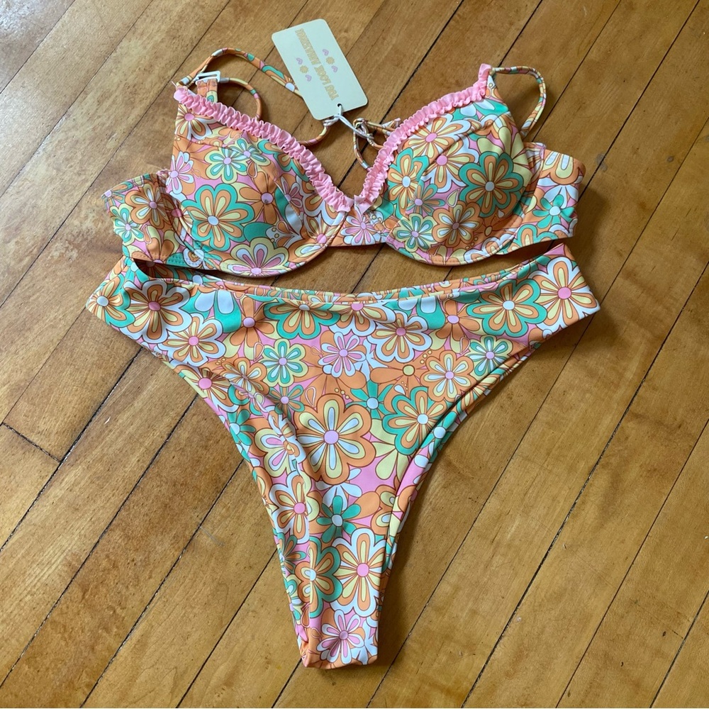 Aurelle NWT rainbow floral bikini